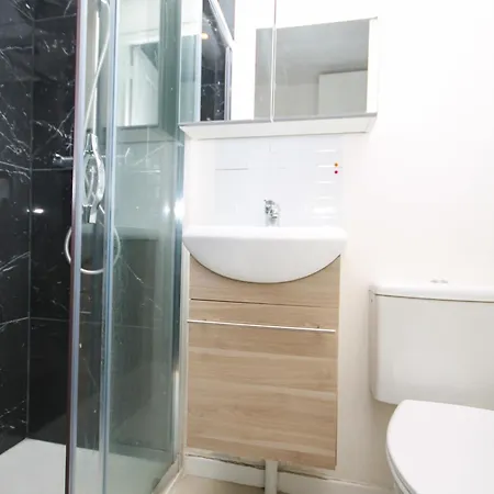 Apartment 2 Pers A Proximite Du Metro